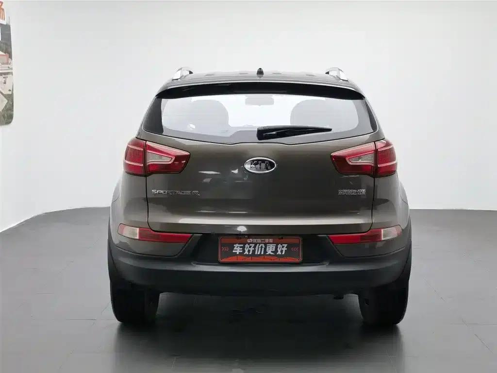 2014 Kia Sportage 2.0L Manual 2WD GL — миниатюра 4