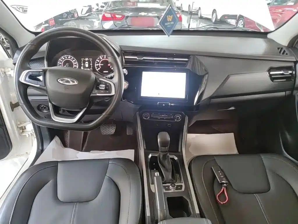 Chery Tiggo 3x 2021 PLUS 1.5L CVT Joyful Red Date Edition II — миниатюра 10