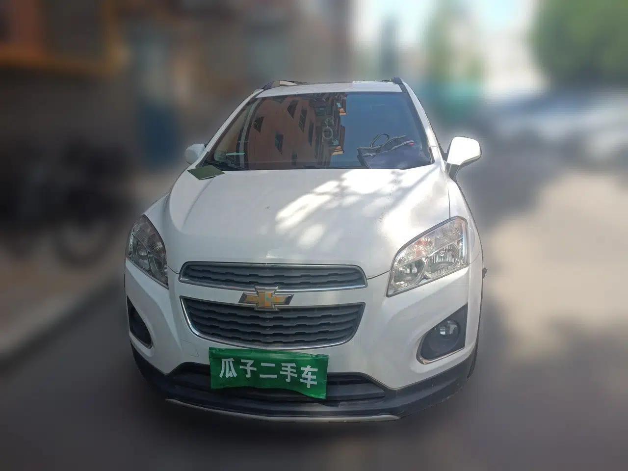 Chevrolet Trax 2016 1.4T Automatic Two-Wheel Drive Comfort Version with Sunroof — миниатюра 2