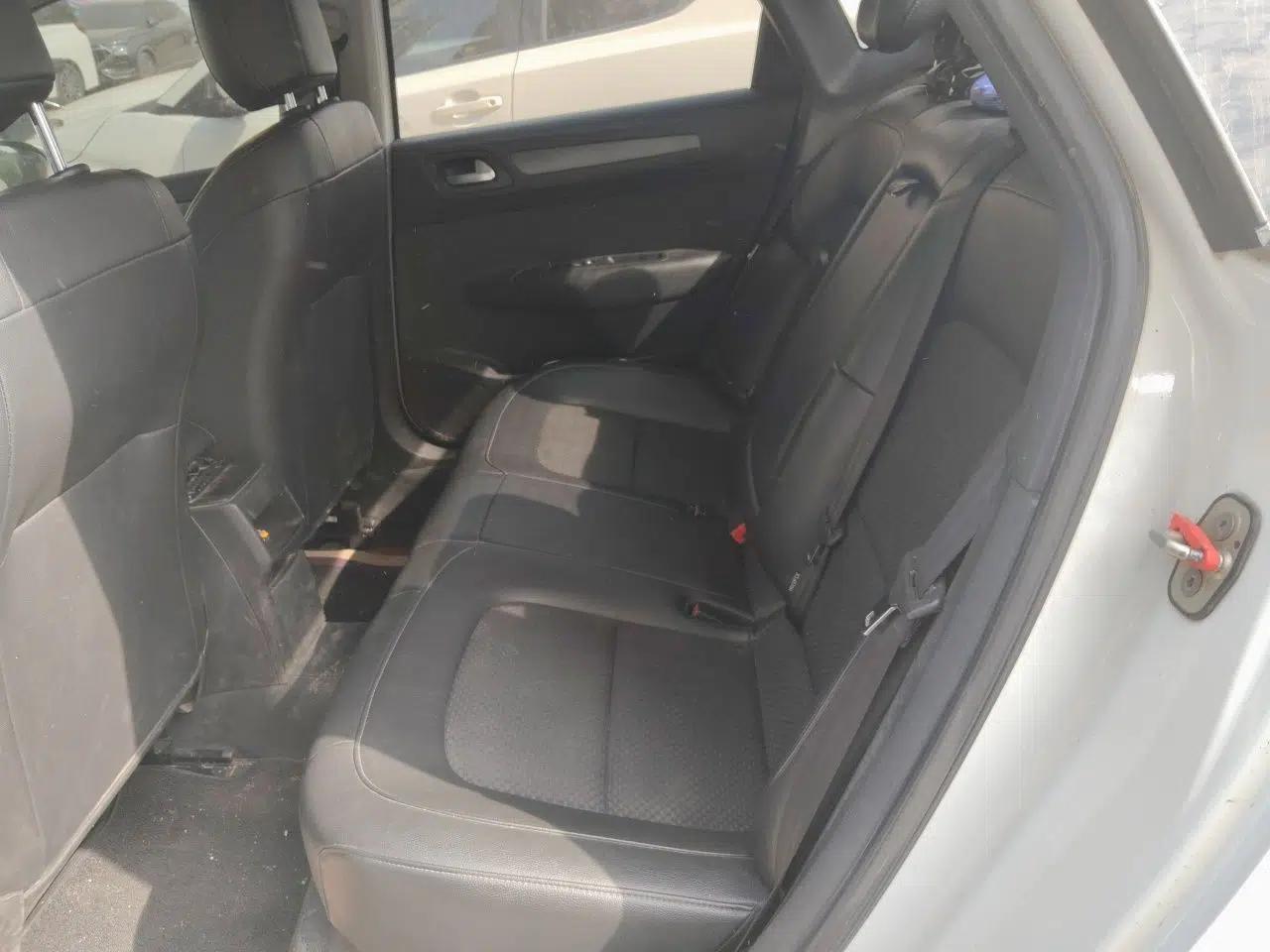 Citroen C4 Sega 2016 1.6L Manual Luxury Model — миниатюра 17