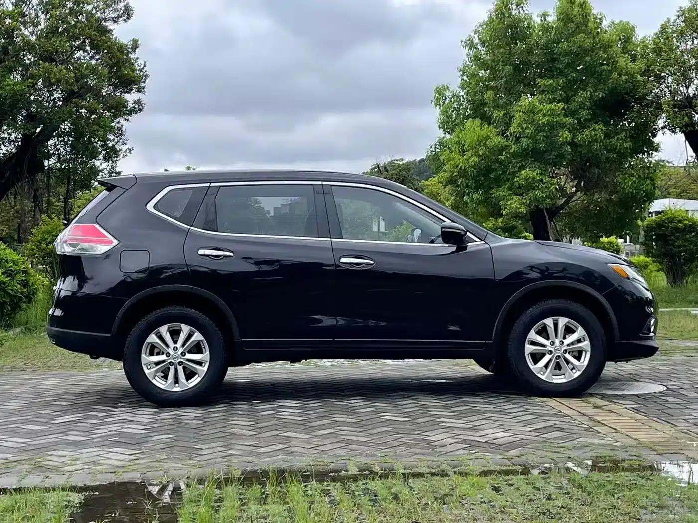 Nissan X-Trail 2015 2.0L CVT Comfort MAX Edition 2WD — миниатюра 4