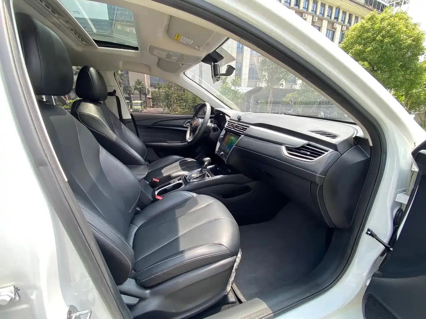 Roewe i5 2019 1.5L Automatic 4G Connected Langhao Edition — миниатюра 12