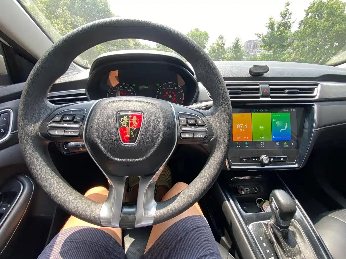 Roewe i5 2019 1.5L Automatic 4G Connected Langhao Edition — миниатюра 14