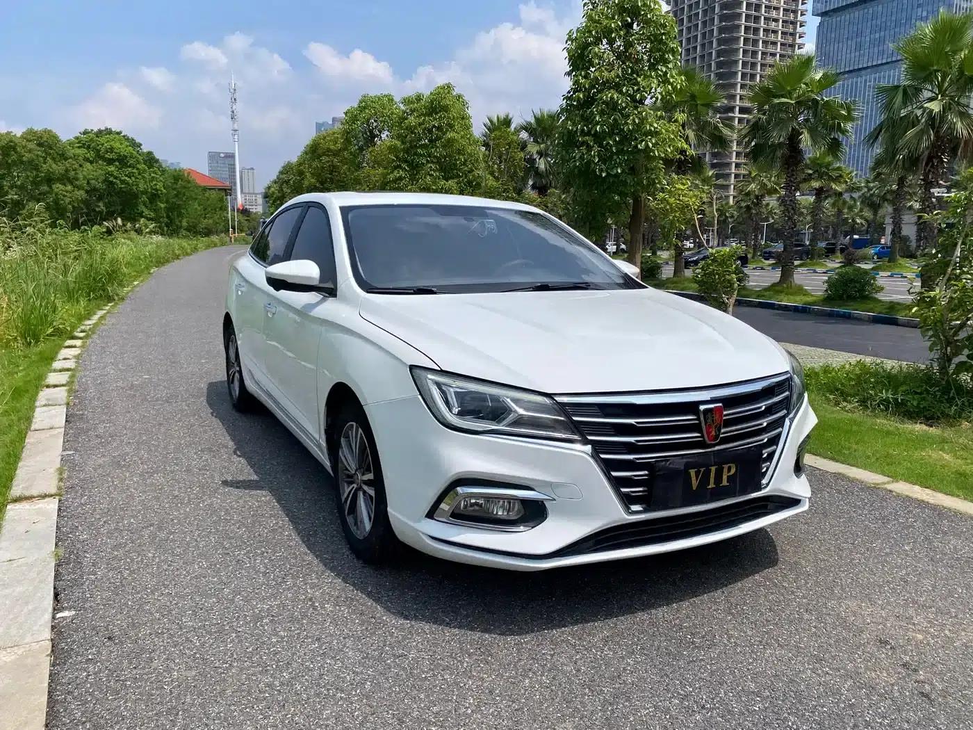 Roewe i5 2019 1.5L Automatic 4G Connected Langhao Edition — миниатюра 3