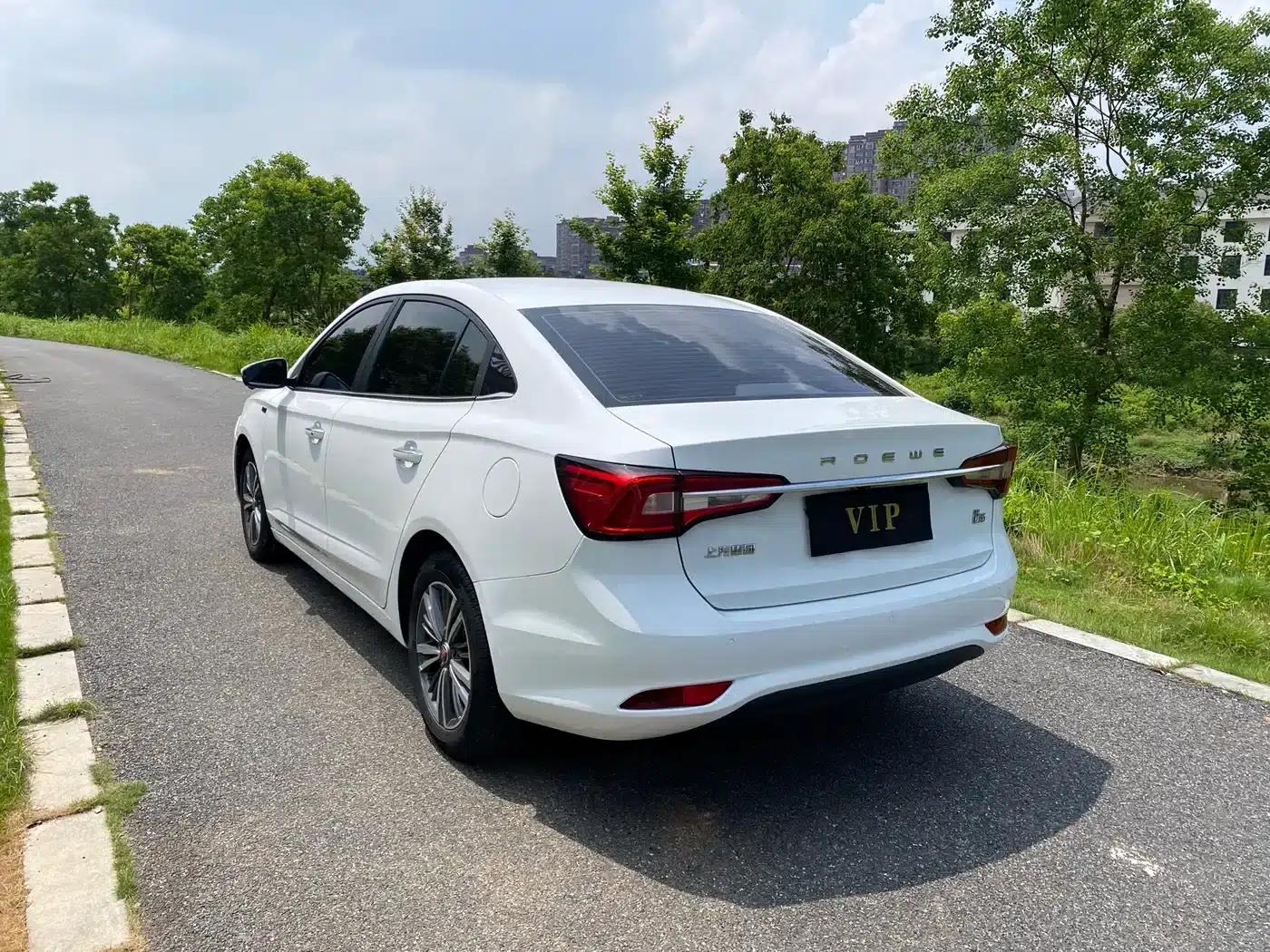 Roewe i5 2019 1.5L Automatic 4G Connected Langhao Edition — миниатюра 7