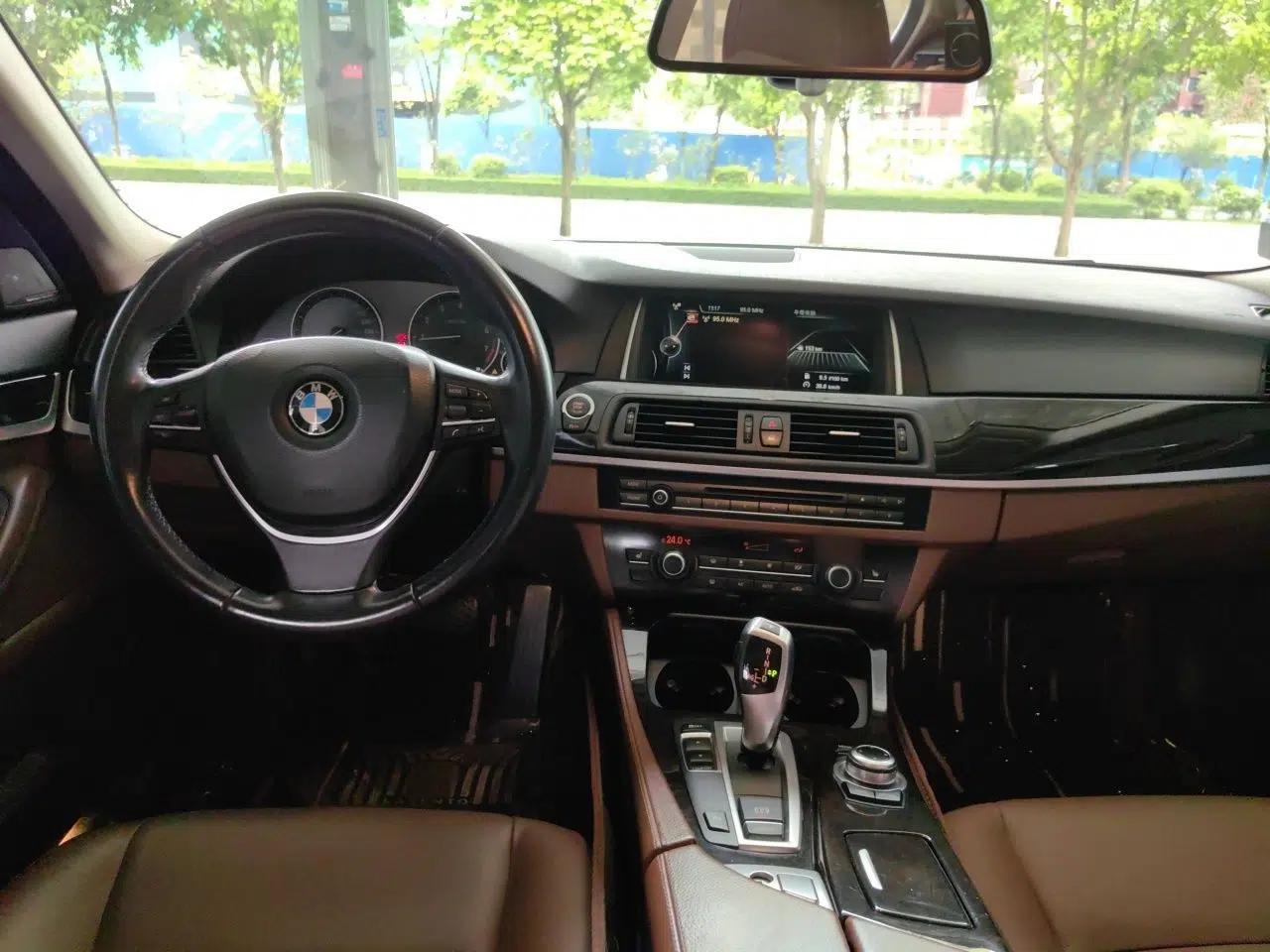 BMW 5 Series 2017 525Li Leading Model — миниатюра 9