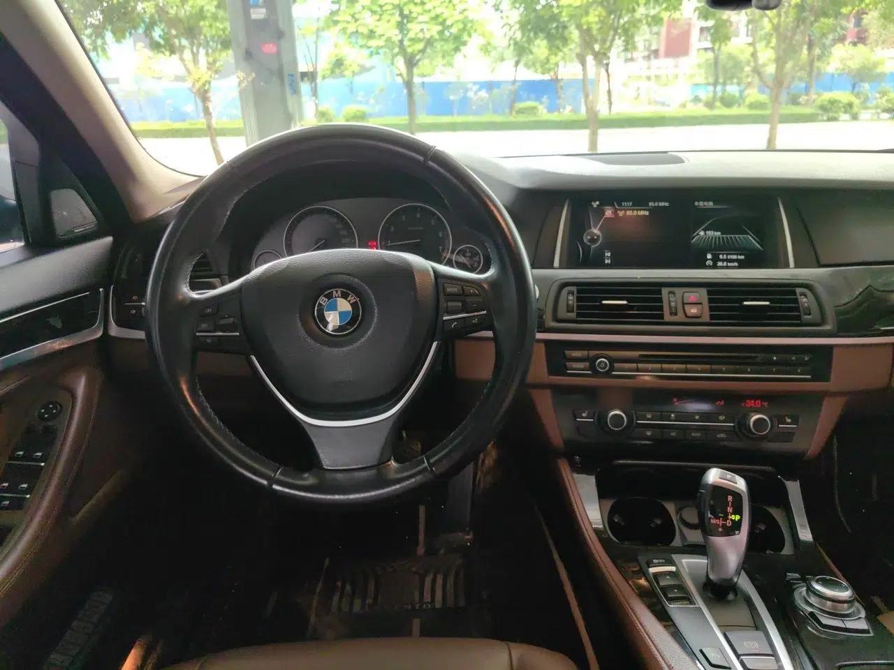 BMW 5 Series 2017 525Li Leading Model — миниатюра 10