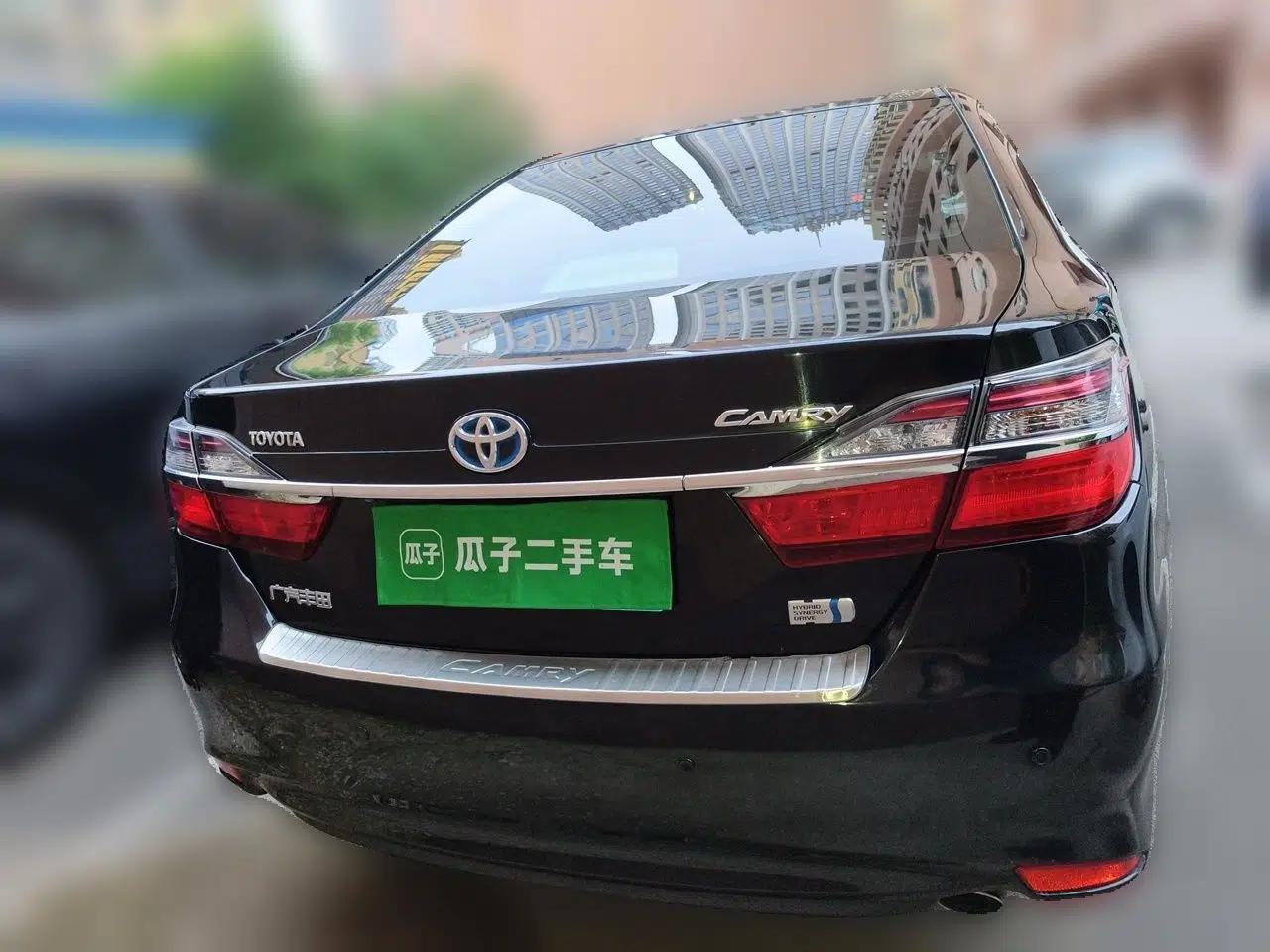 Toyota Camry 2015 Dual-Engine 2.5 HG Luxury Navigation Edition — миниатюра 5
