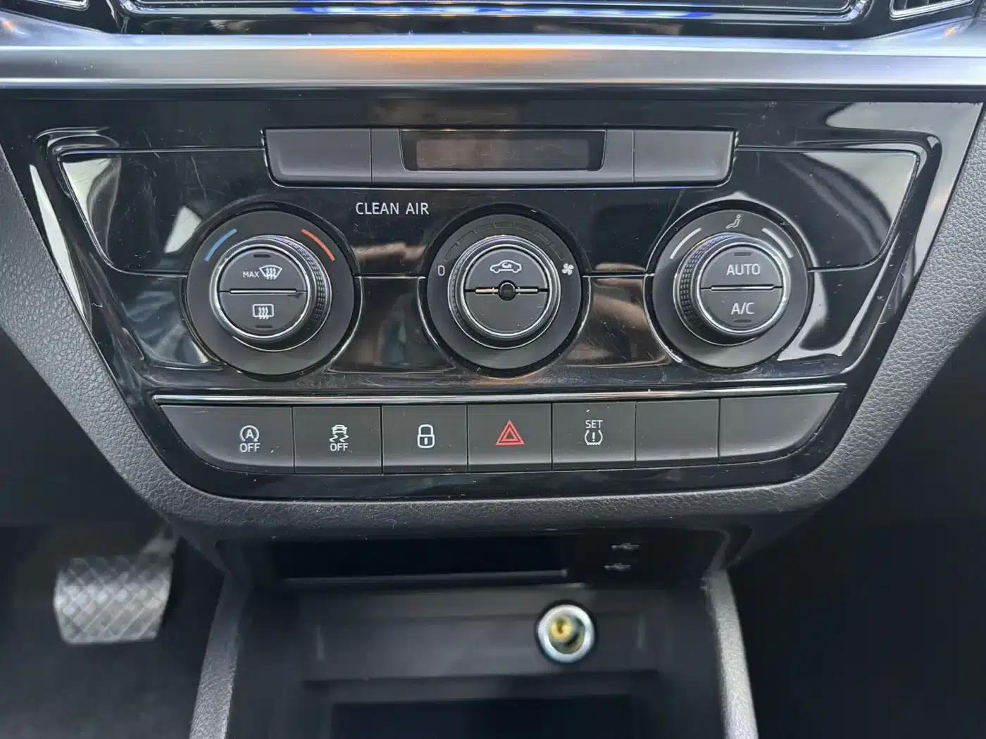Kamiq 2023 1.5L Automatic Comfort Edition — миниатюра 14
