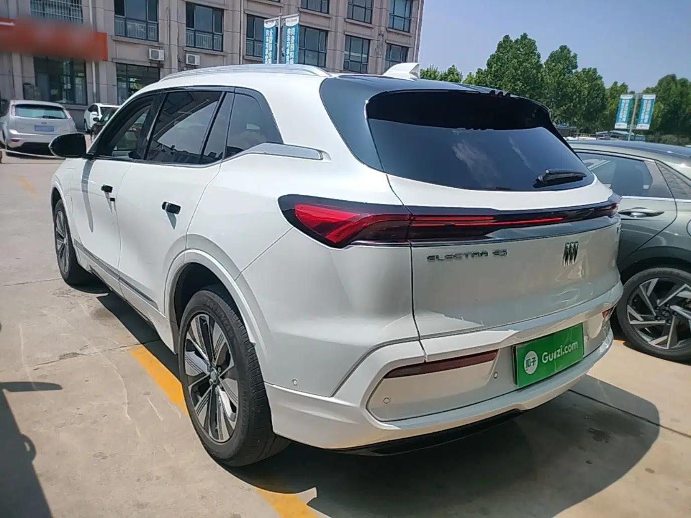 Buick E5 2025 Model 620KM Prestige Edition — миниатюра 4