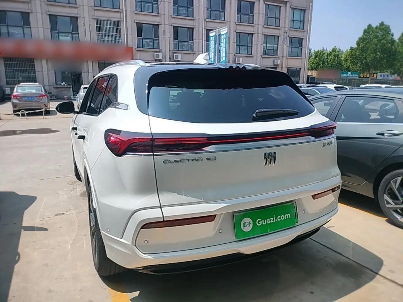 Buick E5 2025 Model 620KM Prestige Edition — миниатюра 5
