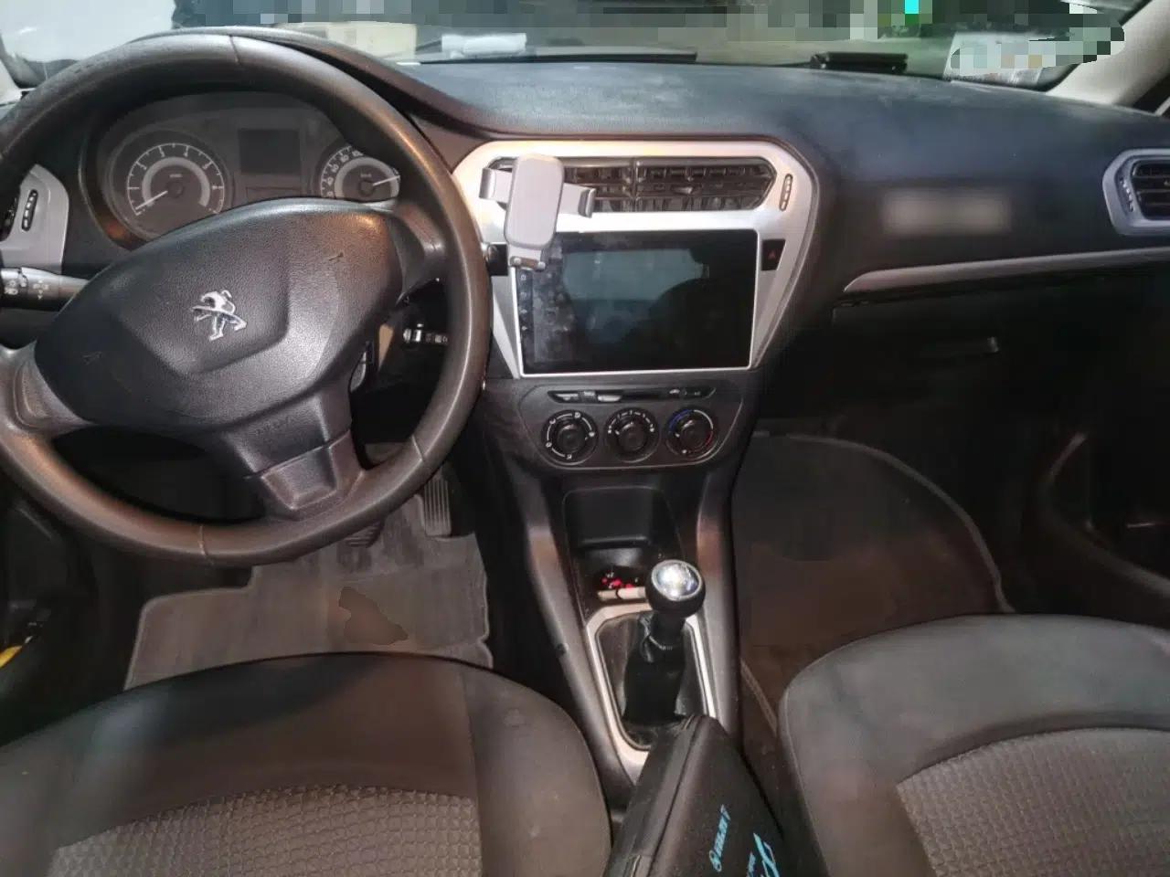 Peugeot 301 2014 1.6L Manual Comfort Edition — миниатюра 9