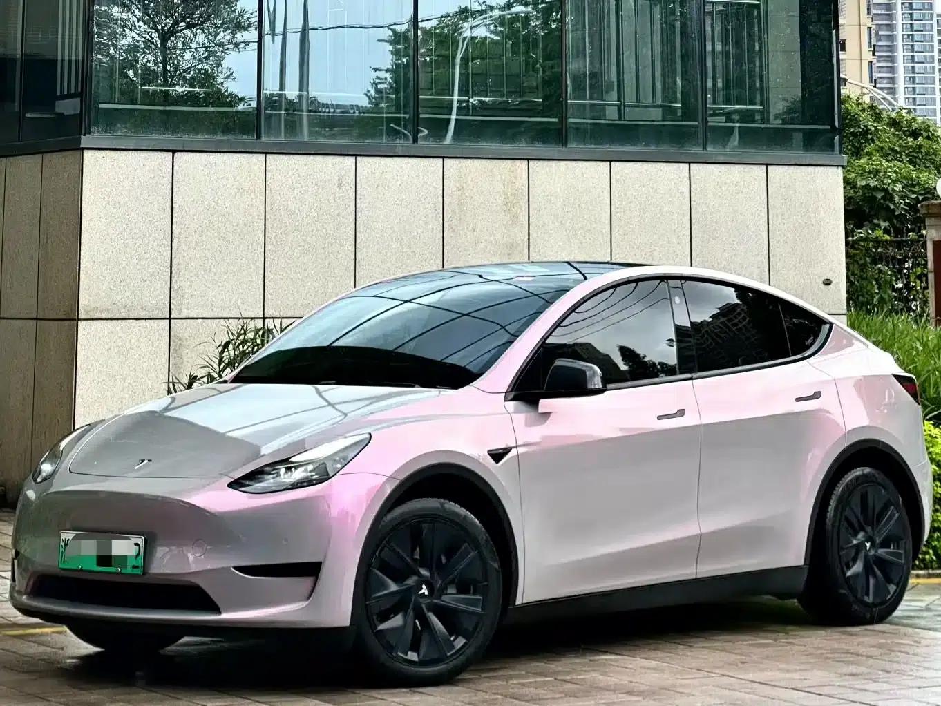Model Y 2022 Rear-Wheel Drive — миниатюра 1