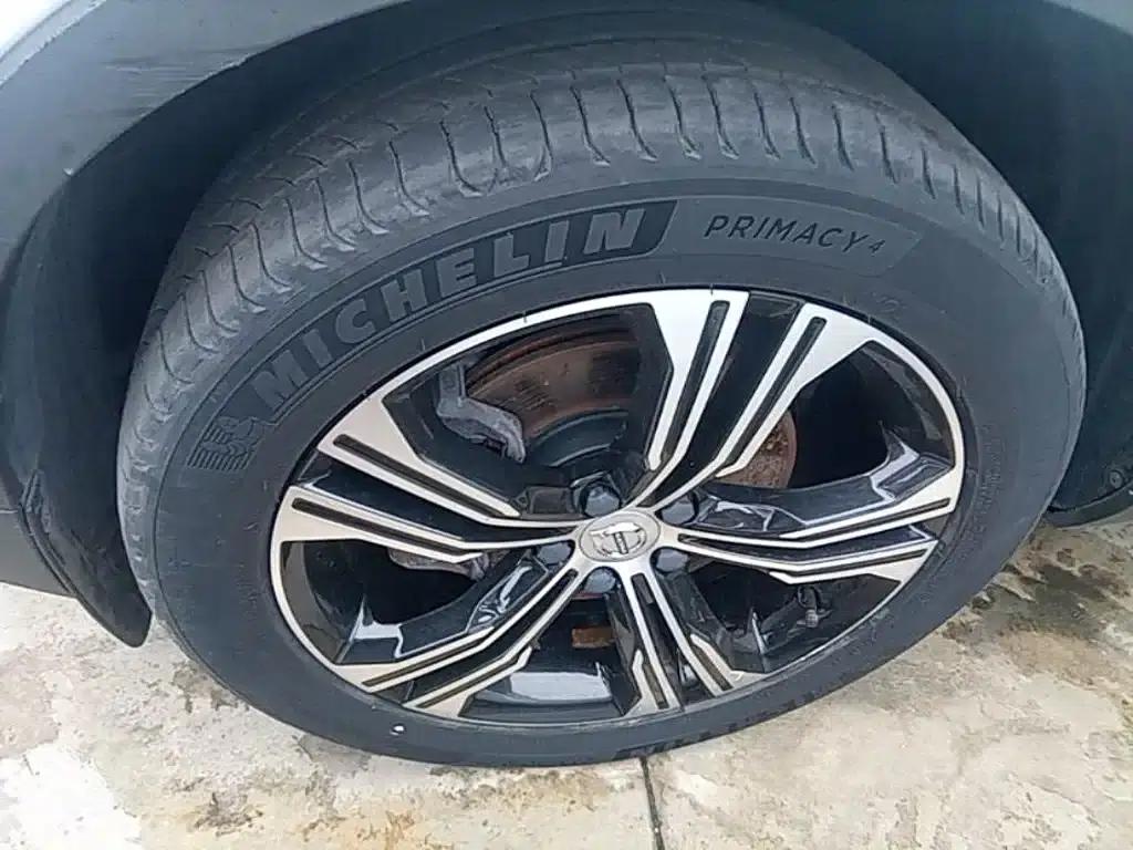 2021 Volvo XC40 T4 AWD Inscription Luxury Edition — миниатюра 23
