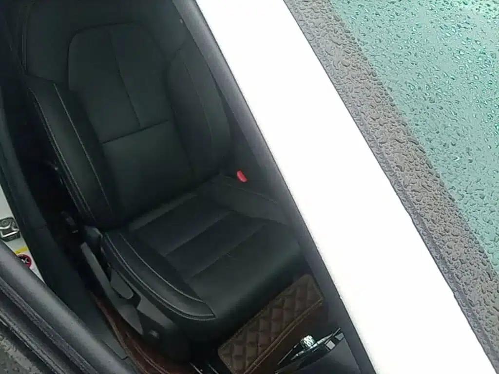 2021 Volvo XC40 T4 AWD Inscription Luxury Edition — миниатюра 25