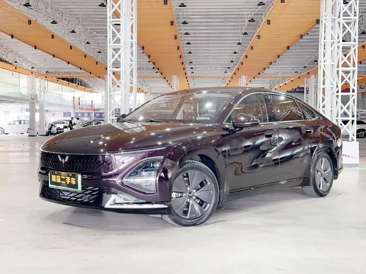 Wuling Xingguang 2023 Model 70 Standard Edition — миниатюра 1