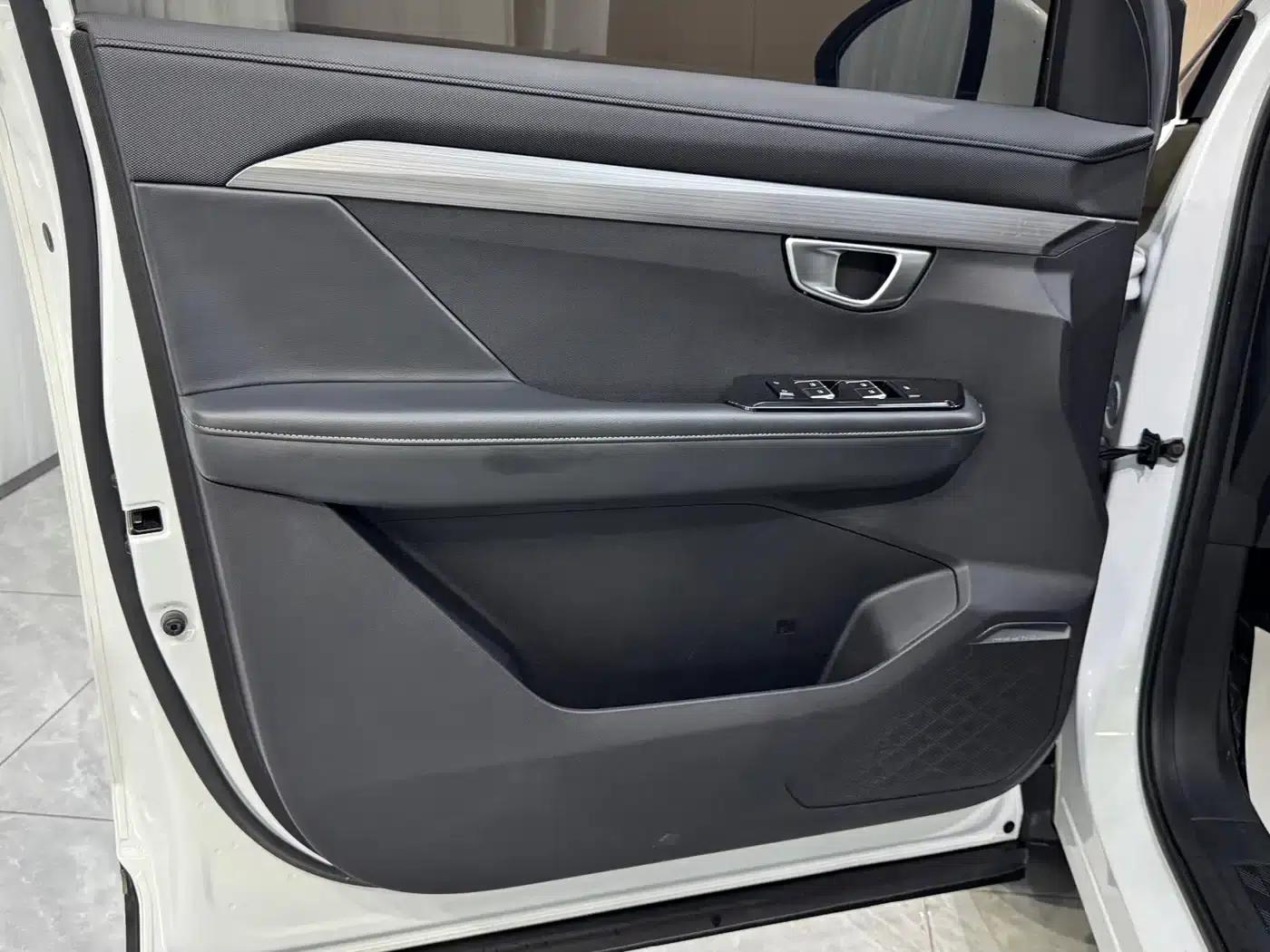 Wuling Xingchen 2021 1.5T CVT Star Edition — миниатюра 10