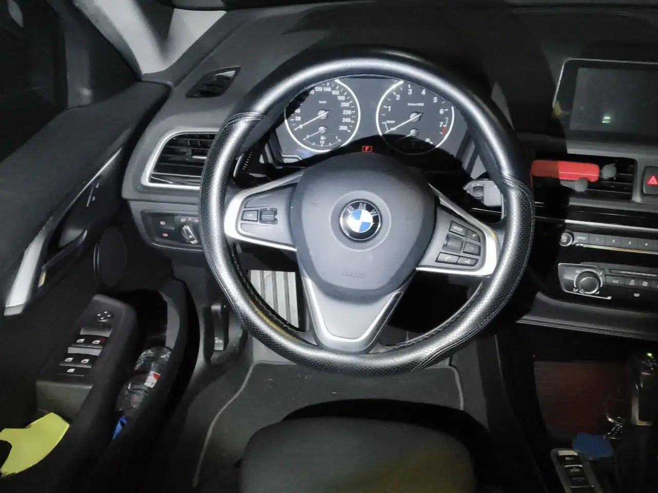 BMW 1 Series 2017 118i Sport Edition — миниатюра 10