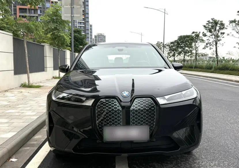 BMW iX 2022 xDrive40 — миниатюра 14