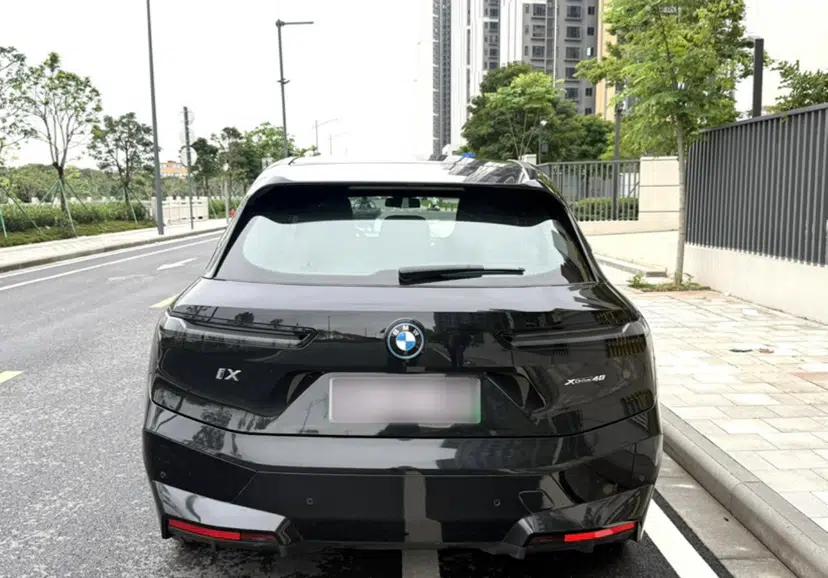 BMW iX 2022 xDrive40 — миниатюра 15
