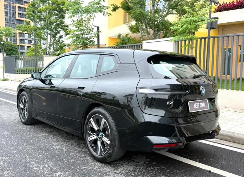 BMW iX 2022 xDrive40 — миниатюра 17