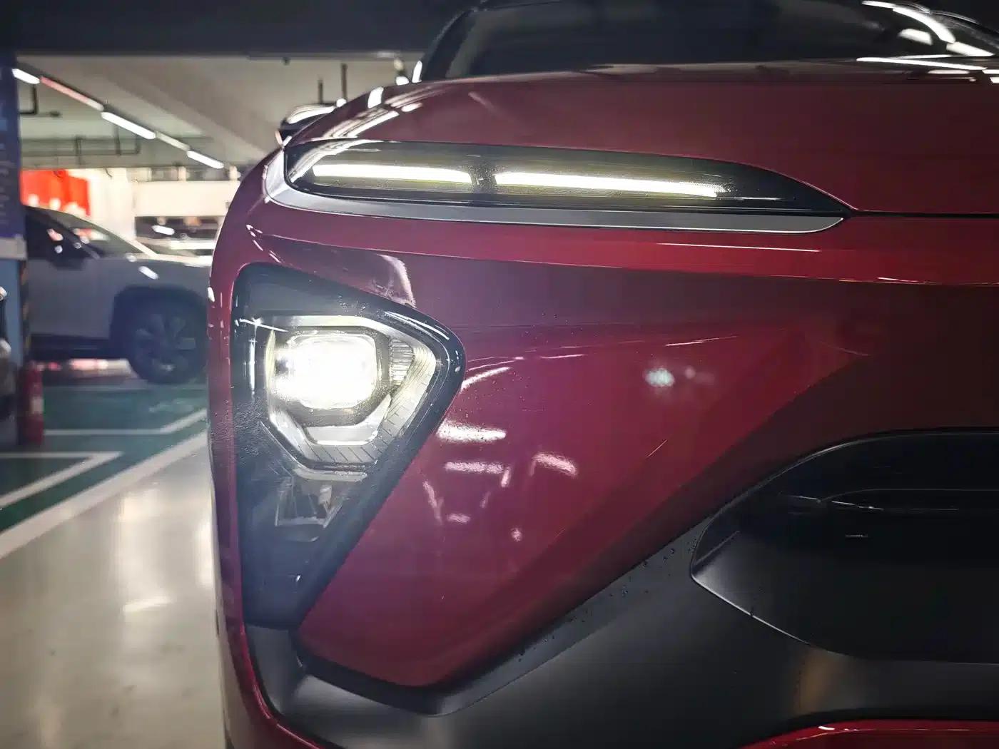 NIO ES6 2019 420KM Sport Edition — миниатюра 10