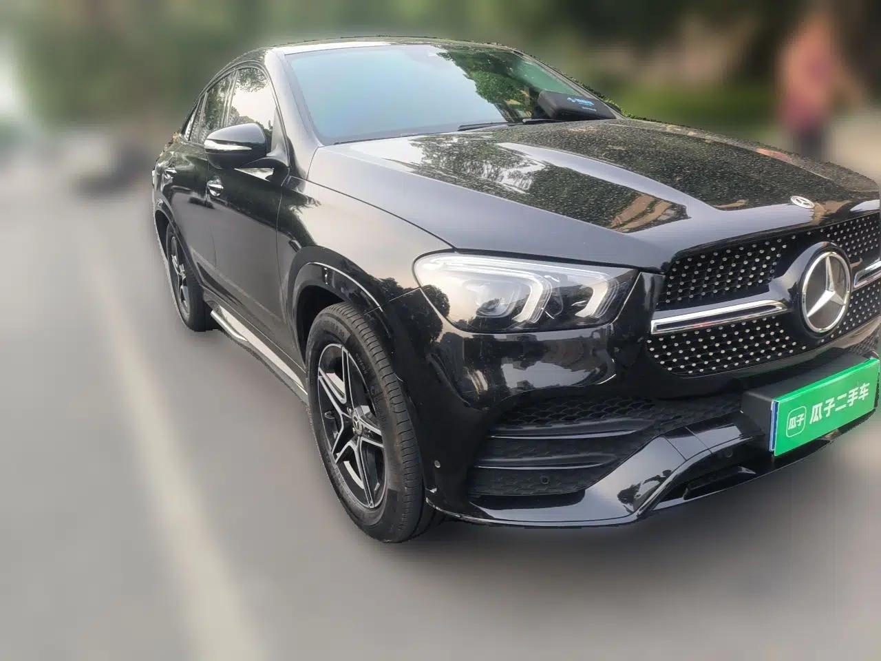 Mercedes-Benz GLE 2022 Refreshed GLE 350 4MATIC Coupe SUV Luxury Edition — миниатюра 3