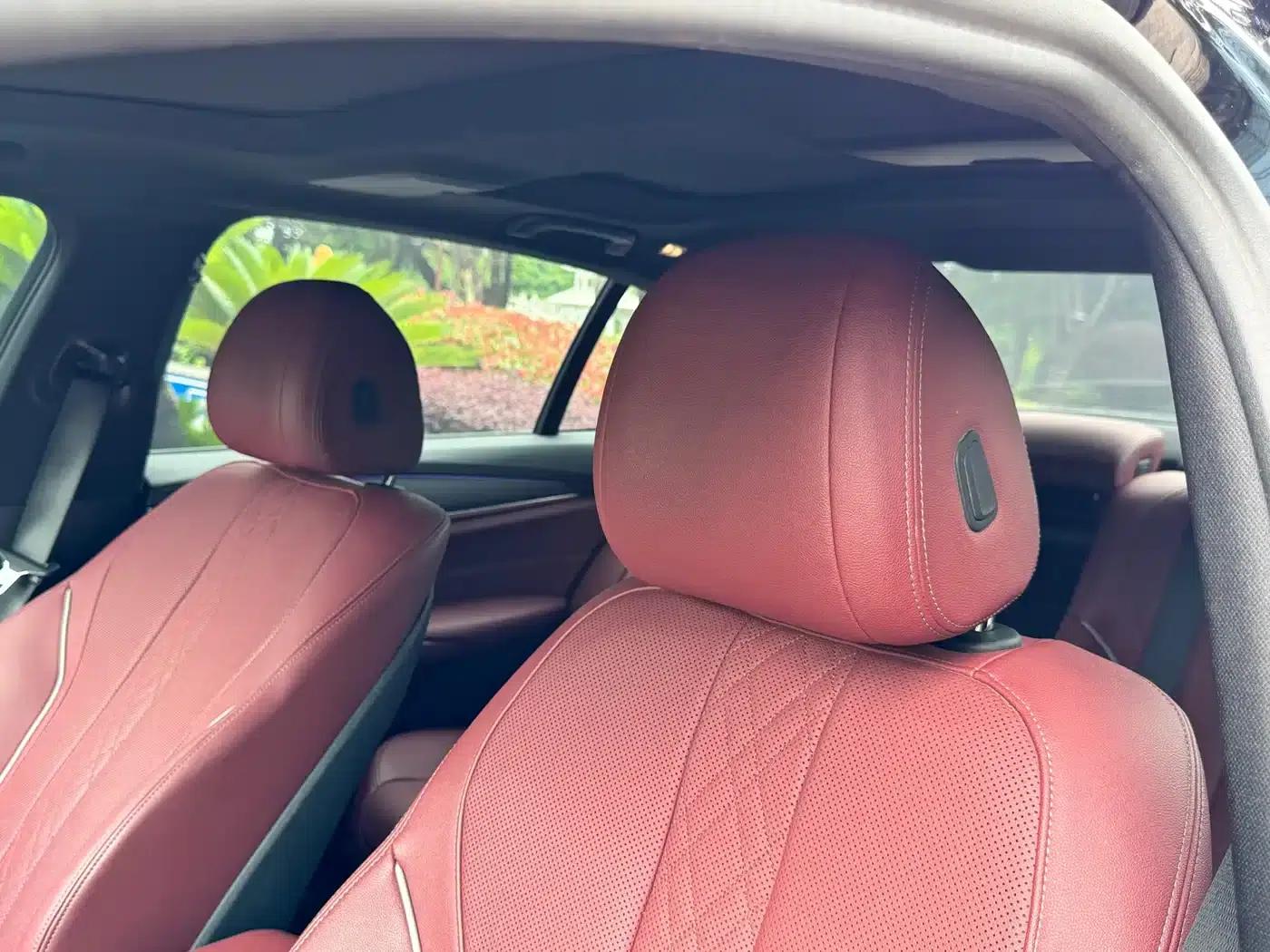 2022 BMW 5 Series 530Li Leading Edition M Sport Package — миниатюра 17