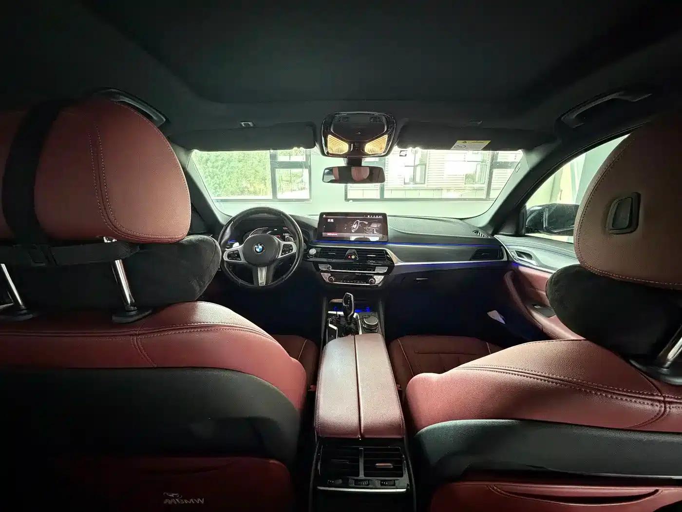 2022 BMW 5 Series 530Li Leading Edition M Sport Package — миниатюра 9