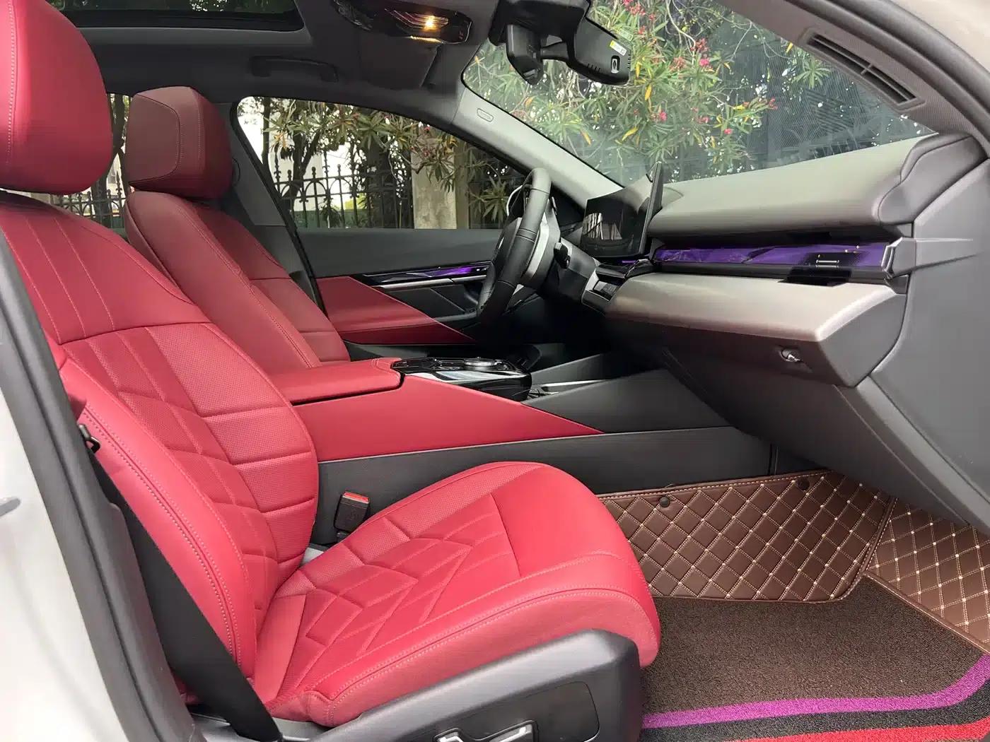 2025 BMW 5 Series 525Li M Sport Package — миниатюра 12