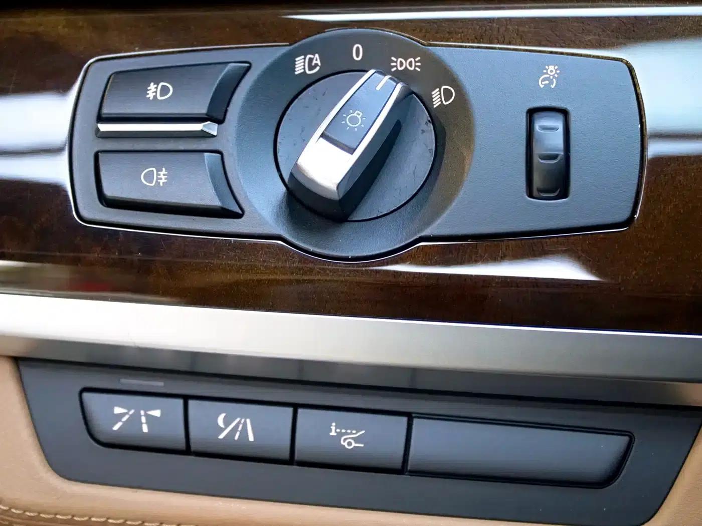 2010 BMW 7 Series 760Li — миниатюра 19