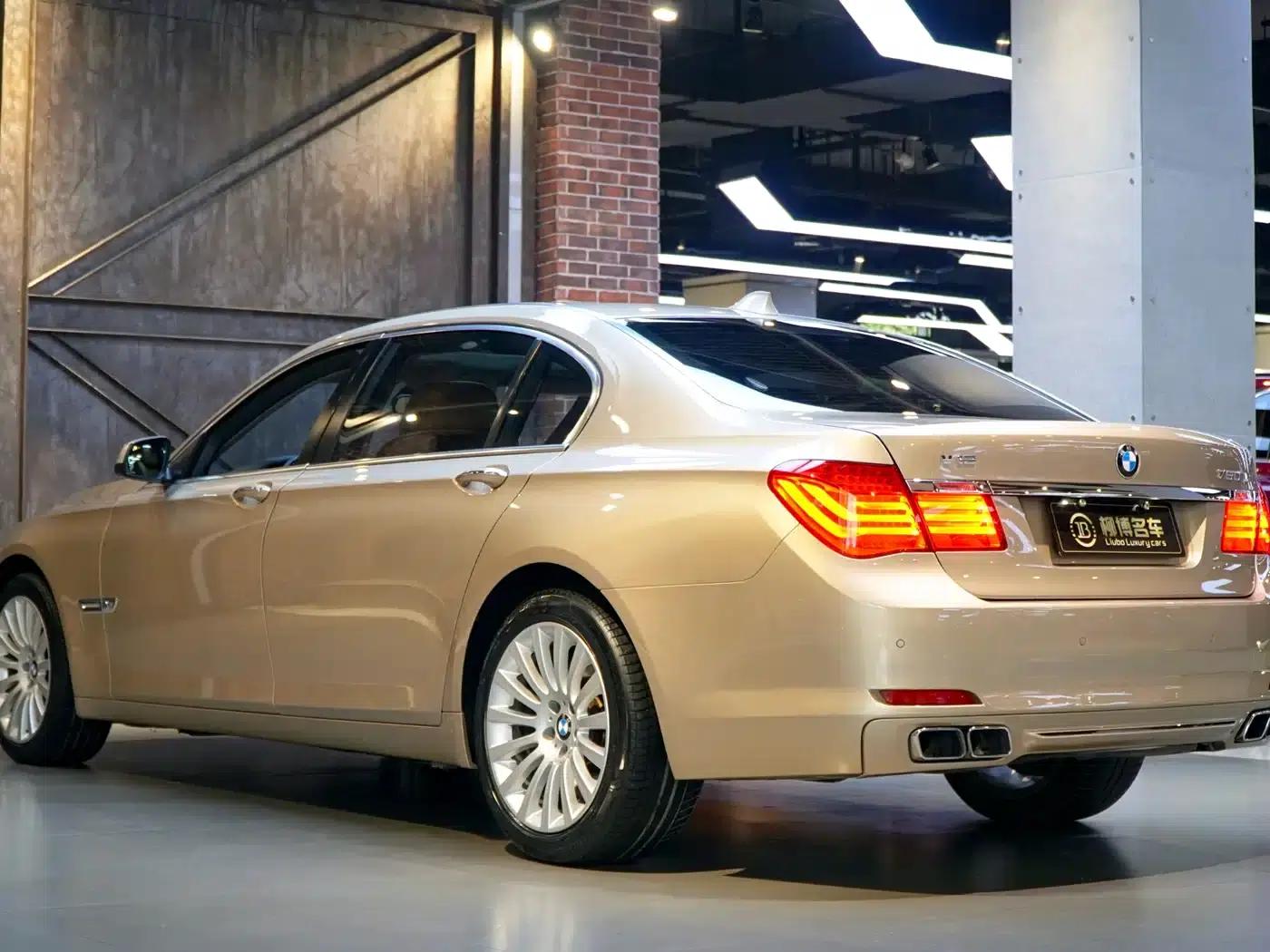 2010 BMW 7 Series 760Li — миниатюра 4