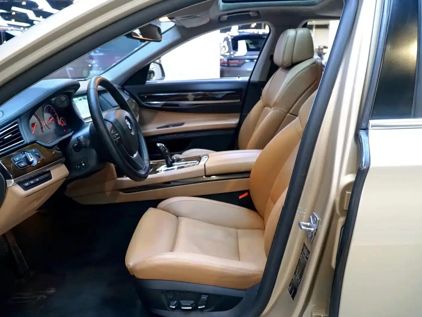 2010 BMW 7 Series 760Li — миниатюра 8