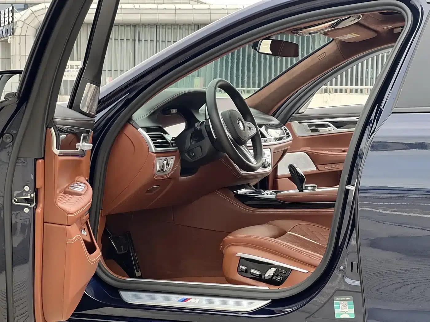 2019 BMW 7 Series Facelift 740Li xDrive Executive M Sport Package — миниатюра 5