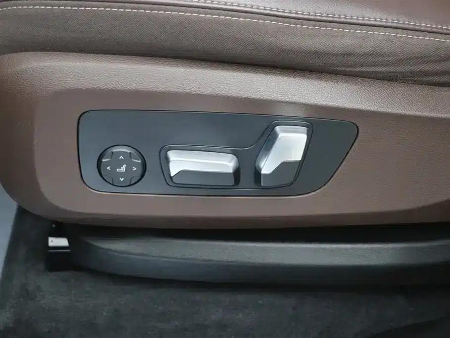 BMW X5 2022 Facelift xDrive 30Li M Sport Package — миниатюра 13