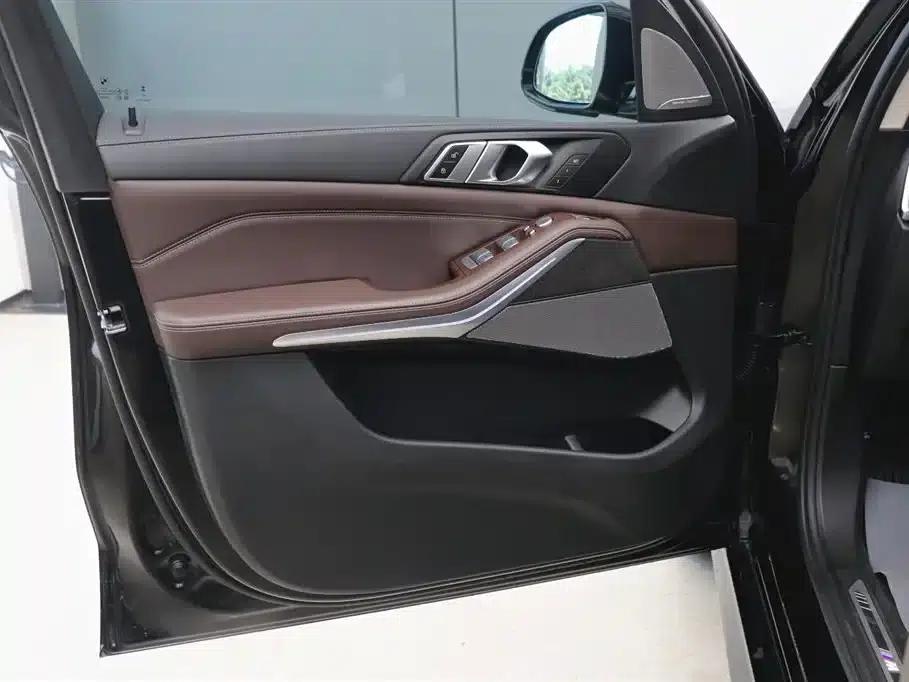 BMW X5 2022 Facelift xDrive 30Li M Sport Package — миниатюра 10