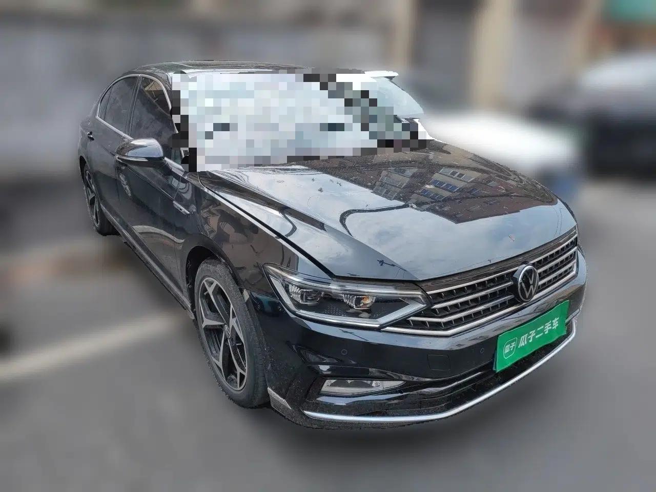 Volkswagen Magotan 2023 2 Million Units Commemorative Edition 330TSI DSG Luxury Version — миниатюра 3