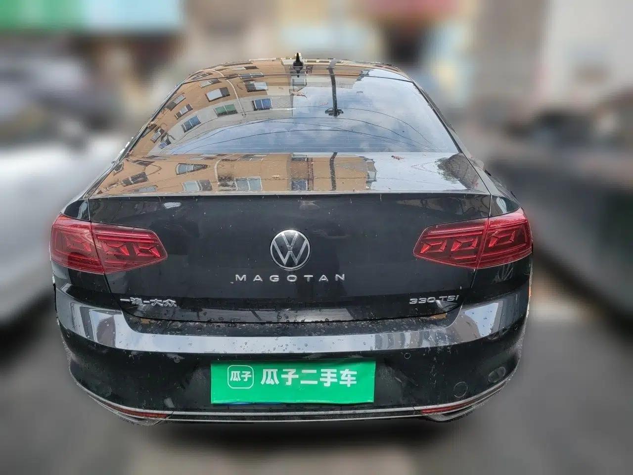 Volkswagen Magotan 2023 2 Million Units Commemorative Edition 330TSI DSG Luxury Version — миниатюра 5