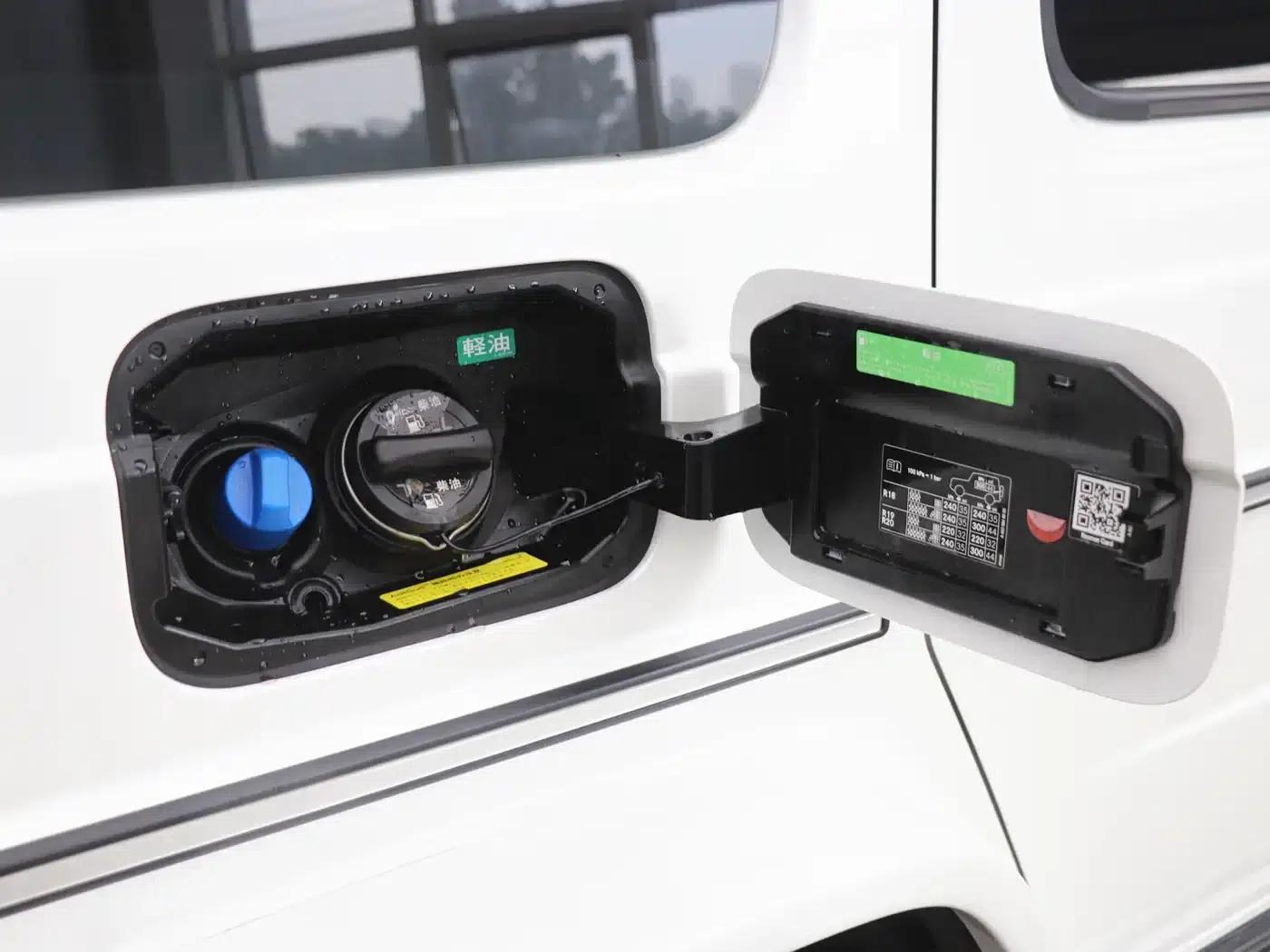2023 Mercedes-Benz G-Class G 400 d European Spec — миниатюра 33