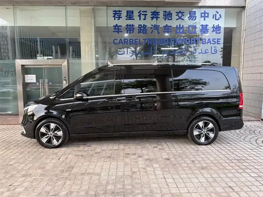 Mercedes-Benz V-Class 2022 V 260 L Long Wheelbase Premium Edition — миниатюра 3