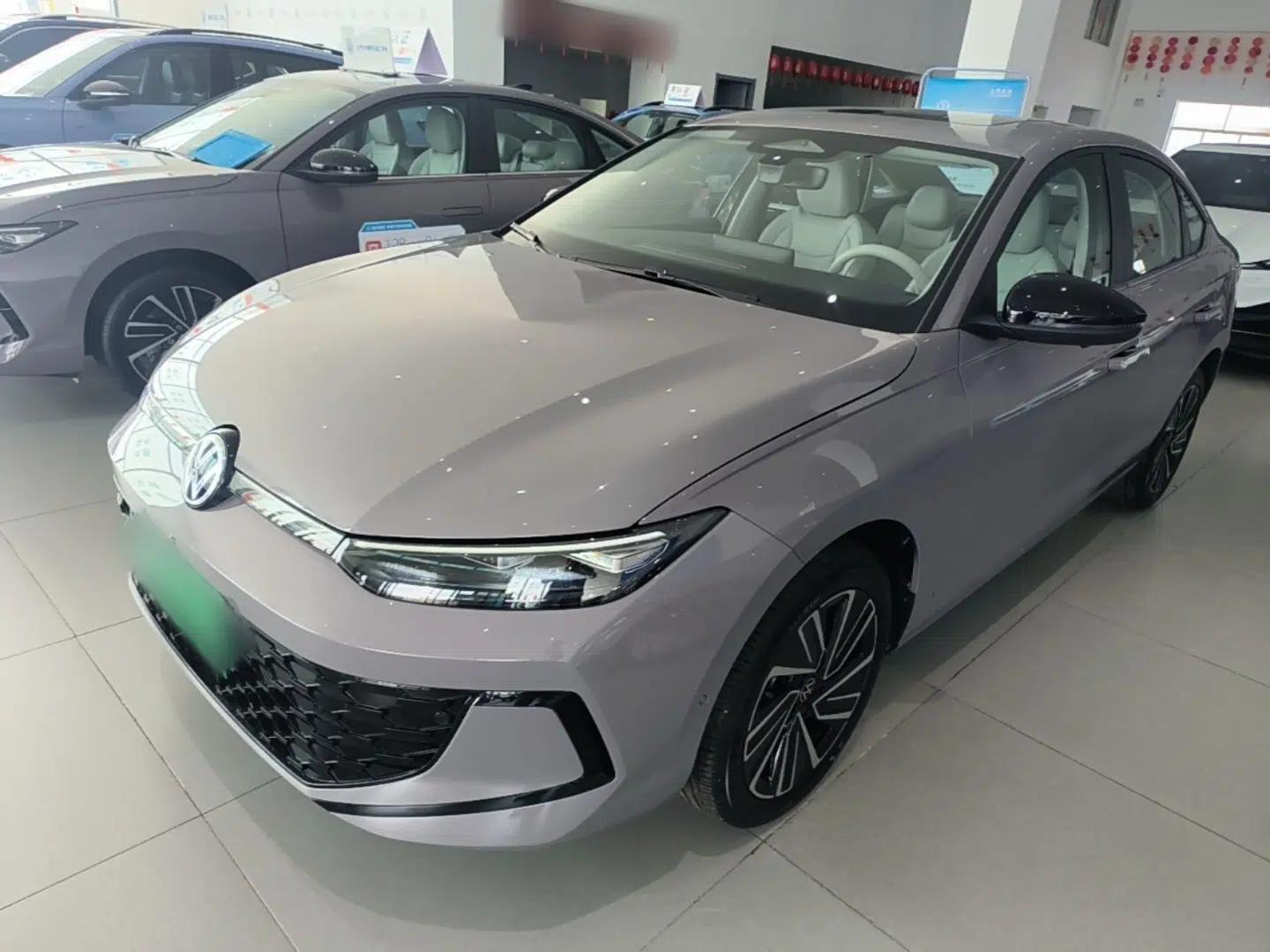 Volkswagen Lavida 2026 Pro 300TSI Starry Zhi Yi Edition — миниатюра 1