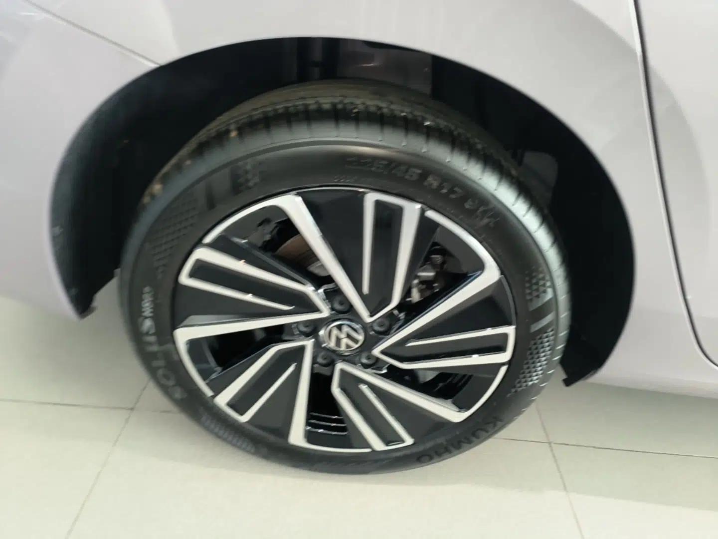 Volkswagen Lavida 2026 Pro 300TSI Starry Zhi Yi Edition — миниатюра 11