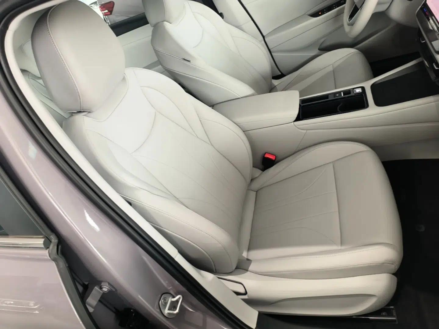 Volkswagen Lavida 2026 Pro 300TSI Starry Zhi Yi Edition — миниатюра 19