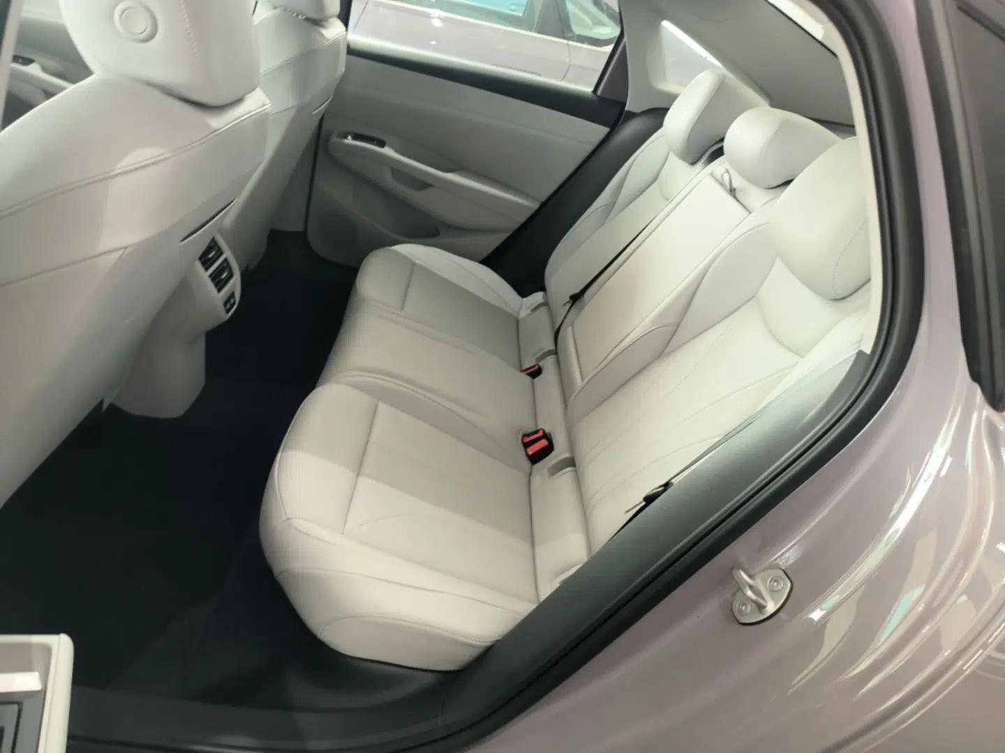 Volkswagen Lavida 2026 Pro 300TSI Starry Zhi Yi Edition — миниатюра 20