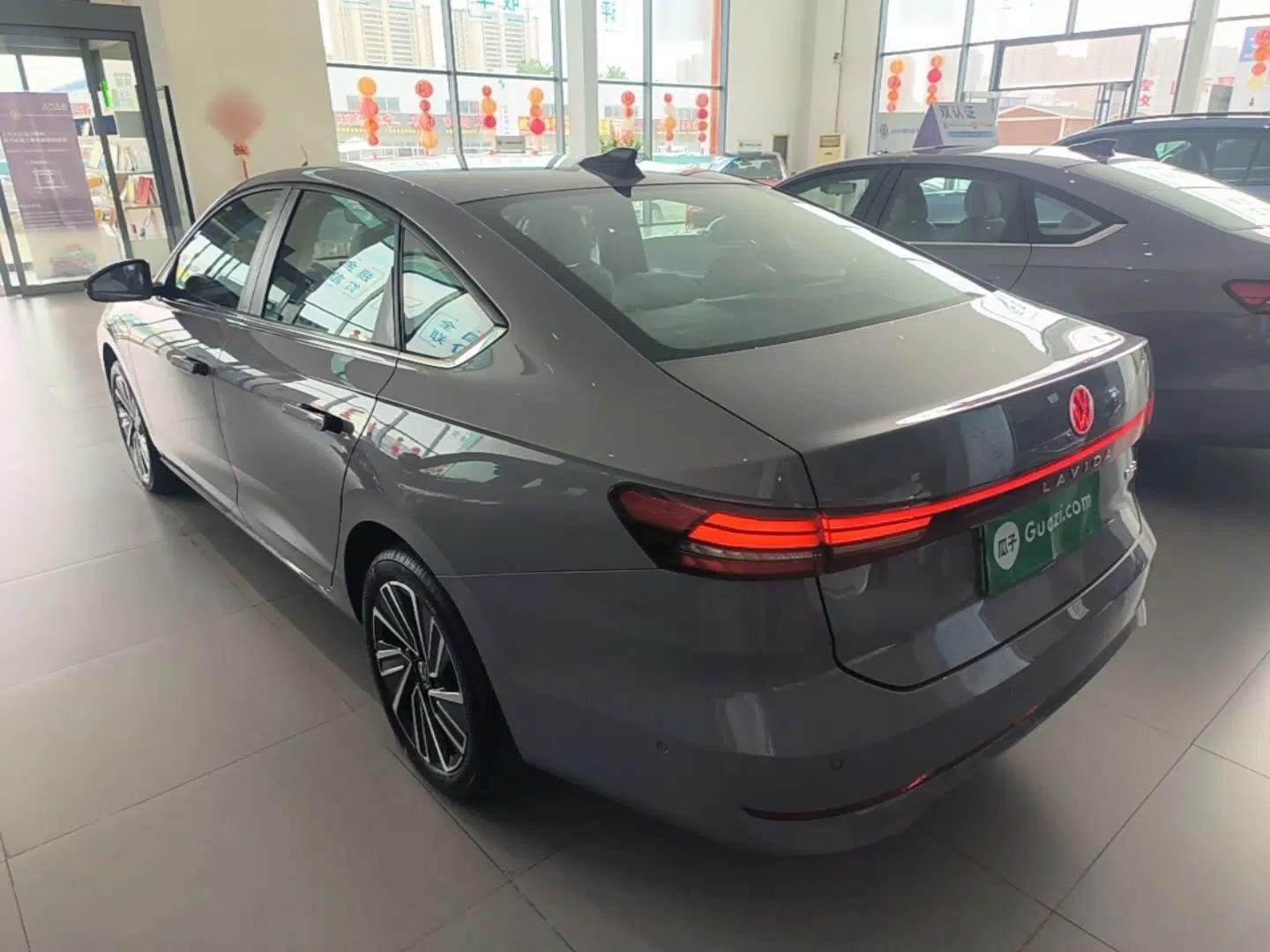 Volkswagen Lavida 2026 Pro 300TSI Starry Zhi Yi Edition — миниатюра 4