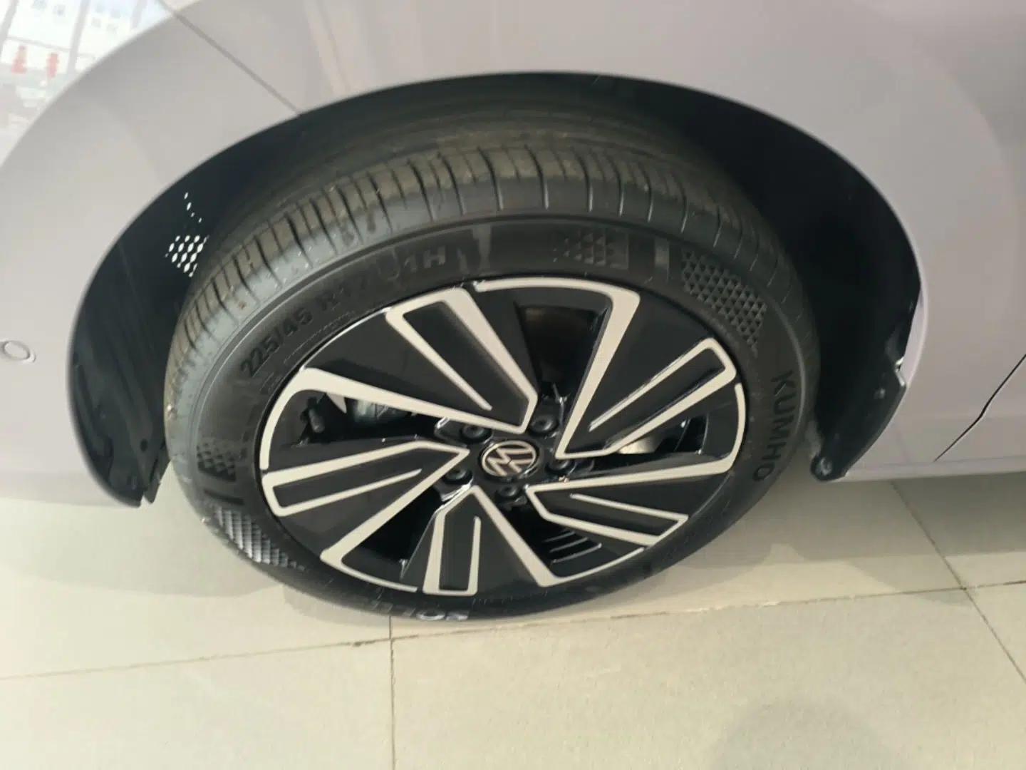 Volkswagen Lavida 2026 Pro 300TSI Starry Zhi Yi Edition — миниатюра 10