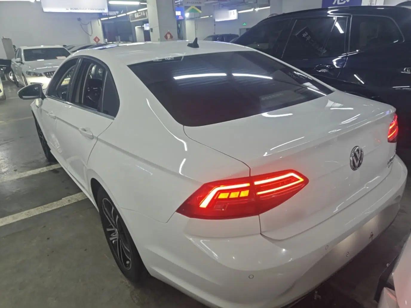 Volkswagen Lamando 2021 280TSI DSG Comfort Edition — миниатюра 4
