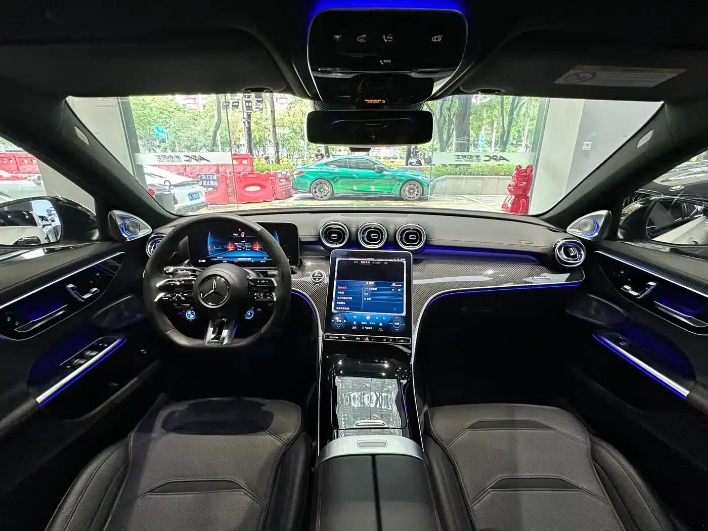2024 Mercedes-Benz C-Class AMG C 43 4MATIC Estate Special Edition — миниатюра 4