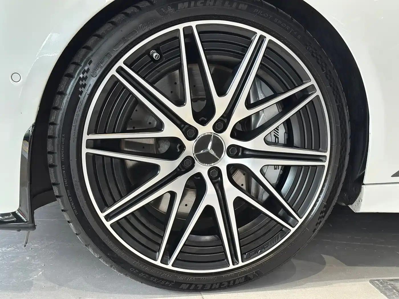 2024 Mercedes-Benz C-Class AMG C 43 4MATIC Estate Special Edition — миниатюра 9