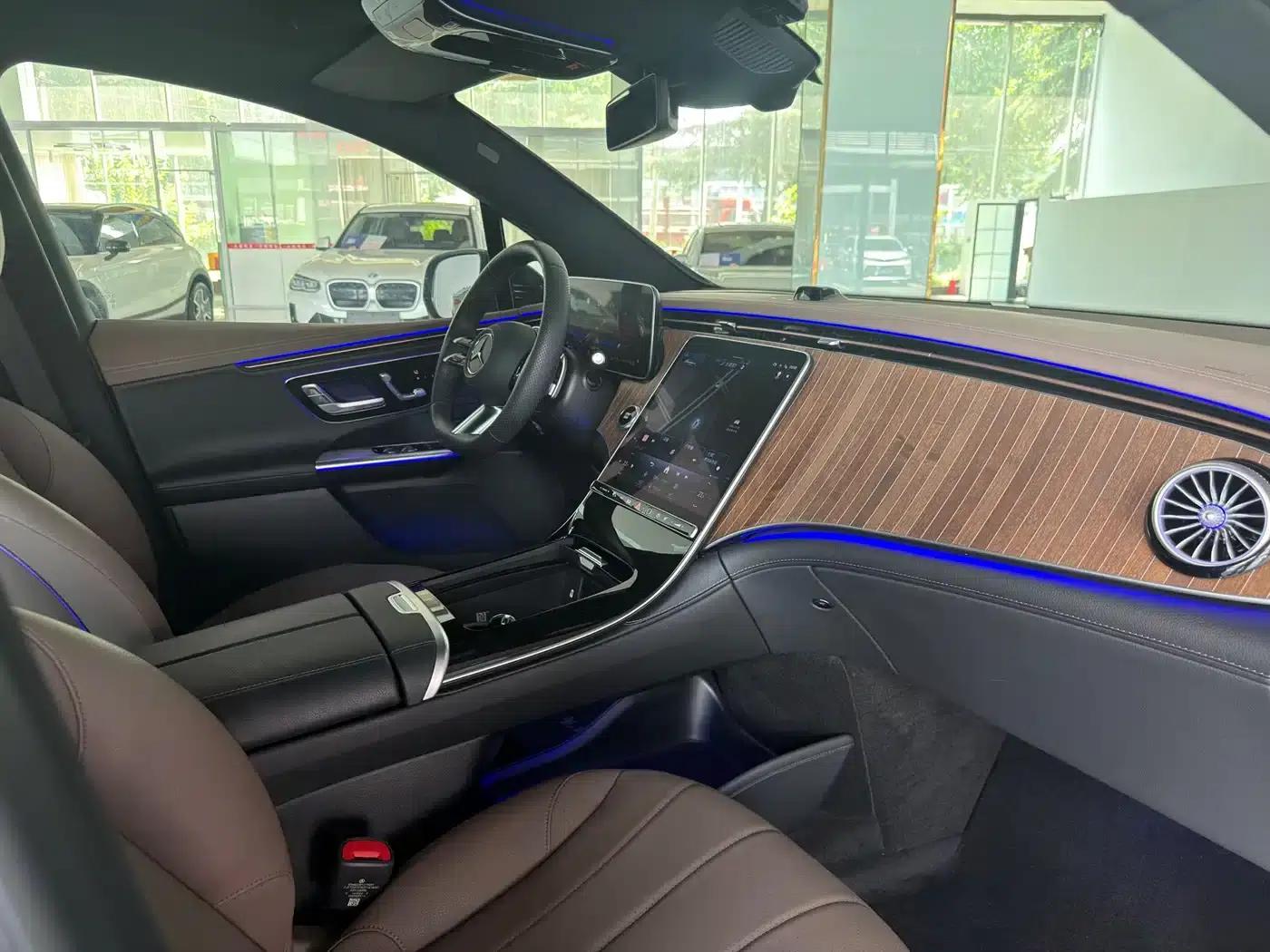 Mercedes-Benz EQE SUV 2024 500 4MATIC Luxury Edition — миниатюра 7